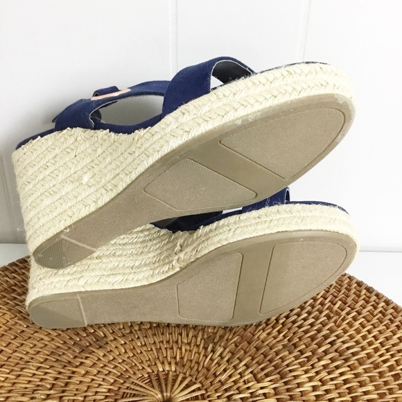 Lauren Conrad Navy Blue Wedges Heels Size 9.5 Shoes - Picture 4 of 4